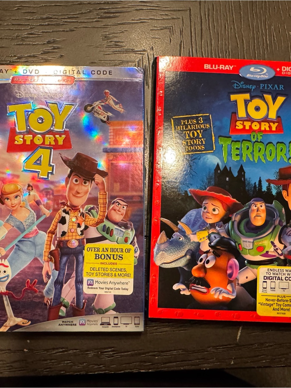 Disney Toy Story 4 & Toy Story of Terror! Blu-ray/DVD Set - Red/Blue
